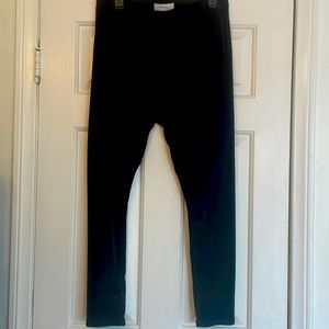 Brand:Skinny pants. Velvet like feel with elastic waist. Pockets on back 16W